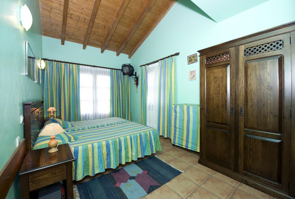 Agroturismo Ordaola Alonsotegi Bagian luar foto